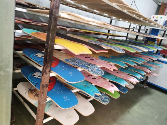 2022 New Design Multi-Color Optional 7ply Blank Canadian Maple Professional Skateboard