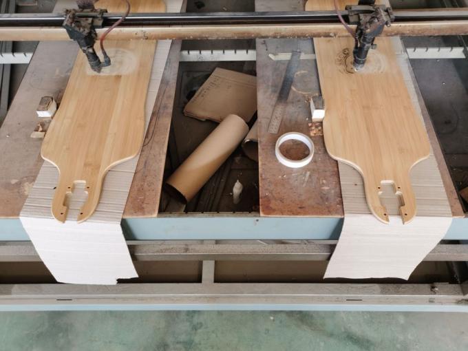 2022 Hot Custom Wholesale Maple Concave Double Kick Professional Skateboard