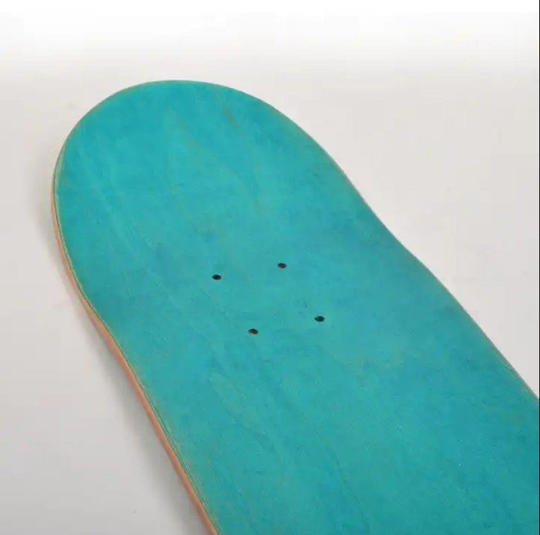 สีที่สามารถปรับแต่งได้ 7Ply Skateboard With Polyurethane Wheel สะอาดต่อสิ่งแวดล้อม